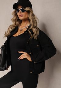 Renee - Czarna Bawełniana Jeansowa Kurtka z Guzikami Avieria. Okazja: do pracy. Kolor: czarny. Materiał: bawełna, jeans. Długość rękawa: długi rękaw. Długość: długie. Styl: wizytowy, elegancki