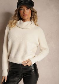 Renee - Beżowy Casualowy Golf z Kaszmirem Edionis. Okazja: na co dzień. Typ kołnierza: golf. Kolor: beżowy. Materiał: kaszmir. Styl: casual #3
