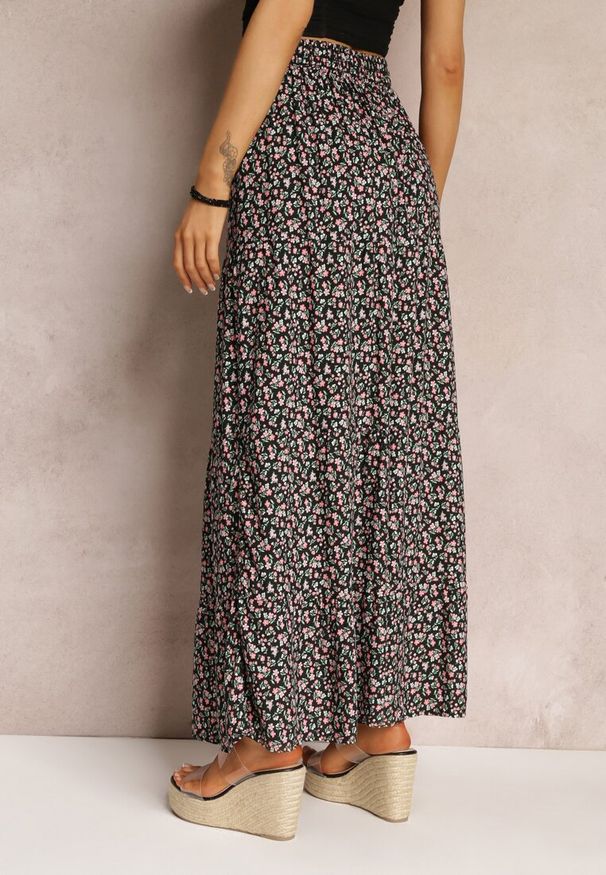 Renee - Czarna Spódnica Maxi Bawełniana w Kwiatowy Wzór Rayegan. Kolor: czarny. Materiał: bawełna. Wzór: kwiaty. Sezon: lato