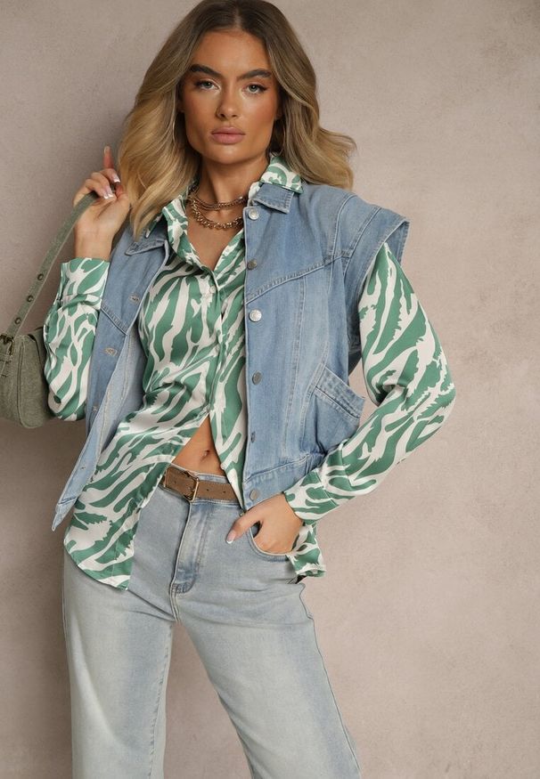 Renee - Zielono-Beżowa Koszula o Dłuższym Kroju z Tyłu w Paski Tilhiria. Okazja: na co dzień, do pracy. Kolor: zielony. Materiał: jeans. Długość: długie. Wzór: paski. Styl: elegancki, casual