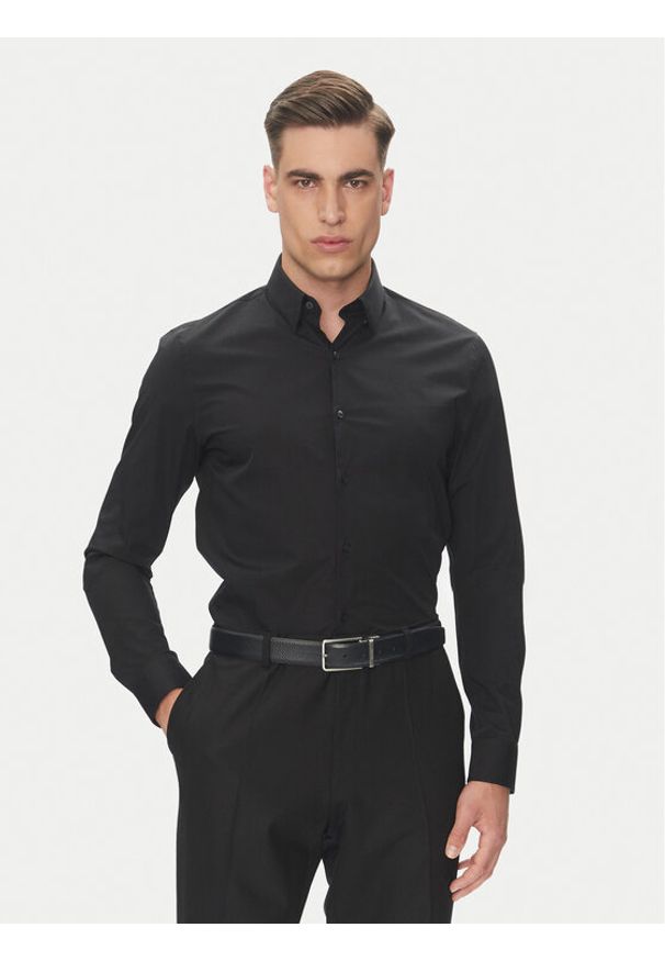 Calvin Klein Koszula Essential LV019EU030 Czarny Slim Fit. Kolor: czarny. Materiał: bawełna