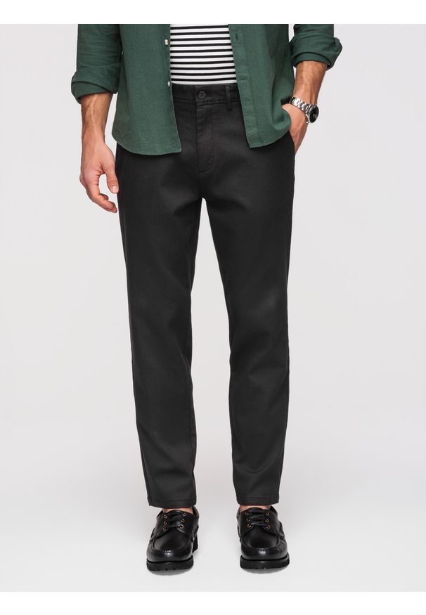 Ombre Clothing - Spodnie męskie chino SLIM FIT z delikatną teksturą - czarne V3 - Rozmiar: XL. Okazja: na co dzień. Kolor: czarny. Materiał: materiał, tkanina, guma, elastan, bawełna. Styl: casual, klasyczny