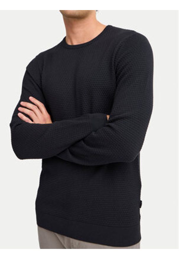 Blend Sweter 20717257 Czarny Regular Fit. Kolor: czarny. Materiał: bawełna