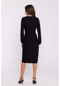 Stylove - Elegancka sukienka z dekoltem V i zakładkami czarna. Typ kołnierza: typu klepsydra. Kolor: czarny. Materiał: tkanina, materiał, elastan. Typ sukienki: kopertowe. Styl: elegancki #3