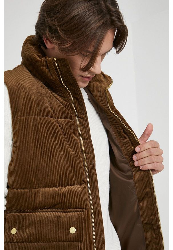 Jack & Jones - Bezrękawnik. Okazja: na co dzień. Kolor: zielony. Długość rękawa: bez rękawów. Styl: casual