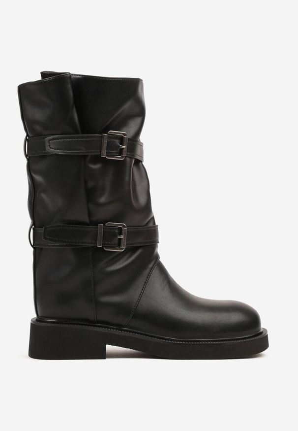 Renee - Czarne Botki Biker Boots z Marszczoną Cholewką i Paskami ze Sprzączkami Sinesa. Okazja: na co dzień, na imprezę. Zapięcie: pasek. Kolor: czarny. Materiał: skóra. Szerokość cholewki: normalna. Styl: casual, elegancki