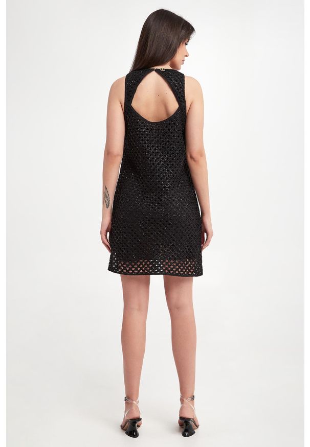 Twinset Milano - Sukienka ażurowa mini TWINSET. Wzór: ażurowy. Długość: mini