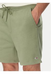 Tommy Jeans Szorty sportowe Flag Beach DM0DM21931 Zielony Regular Fit. Kolor: zielony. Materiał: bawełna. Styl: sportowy #3