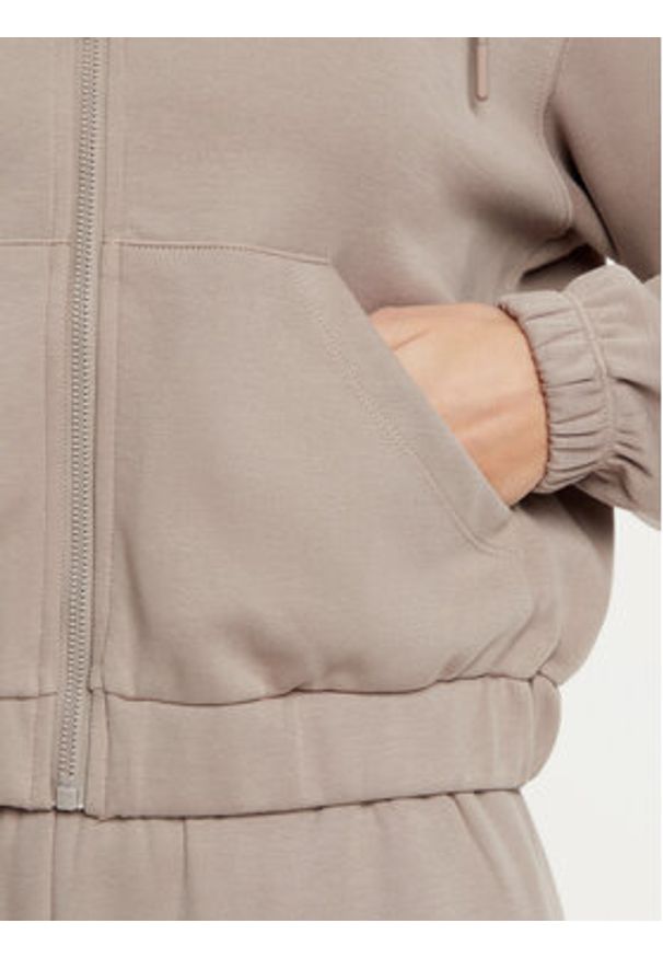 Guess Bluza V5RQ20 KC3D2 Szary Regular Fit. Kolor: szary. Materiał: syntetyk