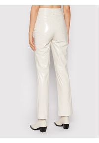 Remain Spodnie skórzane Lynn Leather RM982 Beżowy Fitted Fit. Kolor: beżowy. Materiał: skóra