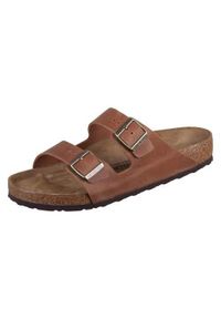 Klapki męskie Birkenstock Arizona Cognac. Zapięcie: klamry. Kolor: wielokolorowy. Materiał: materiał. Szerokość cholewki: normalna. Sport: turystyka piesza, pływanie, fitness
