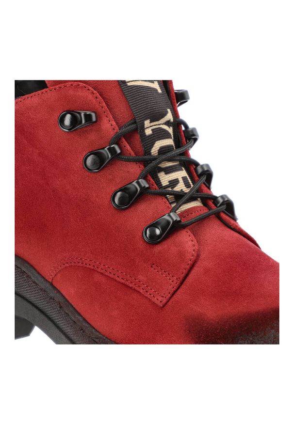 DAMISS - Czerwone Botki Damiss Wygodne Buty Damskie. Okazja: na co dzień. Kolor: czerwony. Materiał: skóra, welur. Szerokość cholewki: normalna. Styl: casual, sportowy