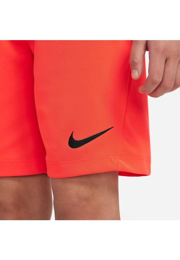 Spodnie sportowe chłopięce Nike JR Park Iii Knit. Kolor: czerwony. Długość: krótkie