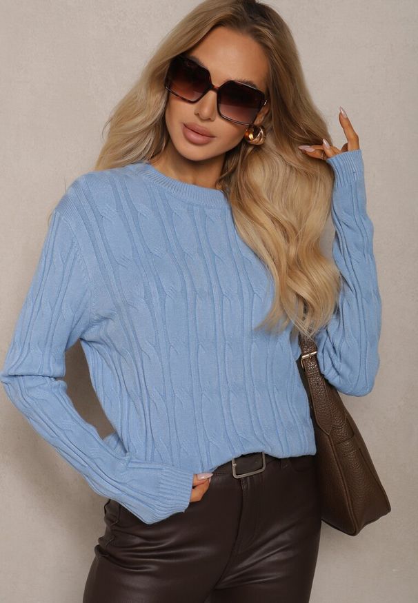 Renee - Niebieski Sweter z Wiskozą Ozdobiony Tłoczeniem Savra. Okazja: na randkę, na co dzień. Kolor: niebieski. Materiał: wiskoza. Wzór: aplikacja. Styl: casual, elegancki