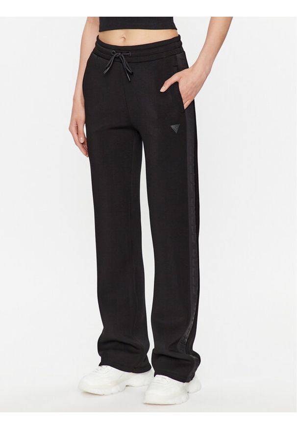 Guess Spodnie dresowe V3RB21 K7UW2 Czarny Regular Fit. Kolor: czarny. Materiał: wiskoza