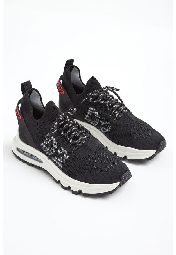 SNEAKERSY DSQUARED2. Zapięcie: pasek. Materiał: guma. Wzór: paski