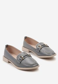 Renee - Niebieskie Półbuty w Stylu Loafersów z Perforacją Drobnymi Cyrkoniami i Klamrą Keryth. Okazja: na co dzień. Nosek buta: okrągły. Zapięcie: klamry. Kolor: niebieski. Materiał: jedwab, bawełna, len, materiał. Wzór: aplikacja. Obcas: na płaskiej podeszwie. Styl: casual, elegancki #5