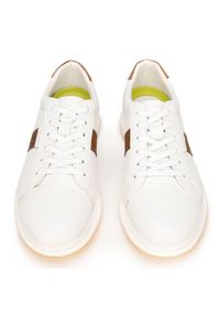 Wittchen - Męskie sneakersy skórzane na gumowej podeszwie biało-brązowe. Nosek buta: okrągły. Kolor: biały, wielokolorowy, brązowy. Materiał: skóra. Wzór: jednolity, kolorowy. Sezon: lato #5