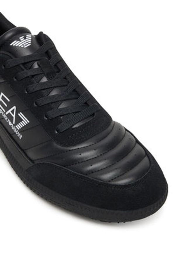 EA7 Emporio Armani Sneakersy 7X000406 AF19827 MC357 Czarny. Kolor: czarny. Materiał: skóra