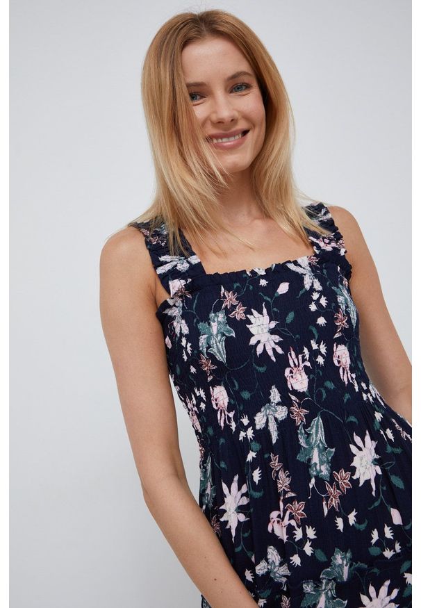 Vero Moda sukienka kolor granatowy midi rozkloszowana. Kolor: niebieski. Materiał: wiskoza, materiał, tkanina. Długość rękawa: na ramiączkach. Typ sukienki: rozkloszowane. Długość: midi