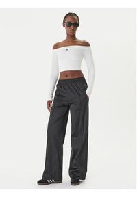 Adidas - adidas Bluzka Essentials KE3153 Biały Slim Fit. Kolor: biały. Materiał: bawełna #2