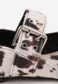 Renee - Brązowo-Białe Balerinki Vices w Krowie Łaty w Stylu Mary Jane ze Skórzaną Wkładką Rilaneia. Okazja: na co dzień. Kolor: brązowy. Materiał: skóra. Wzór: grochy. Styl: casual, klasyczny #4