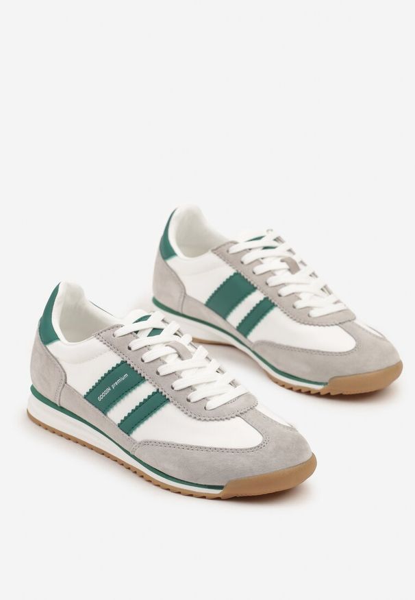 Born2be - Biało-Szare Sneakersy Klasyczne Tenisówki ze Skórzaną Wkładką i Zamszem Naturalnym Tilritia. Okazja: na co dzień. Kolor: biały. Materiał: zamsz, skóra. Szerokość cholewki: normalna