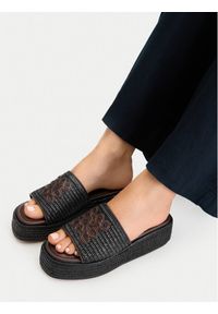 Nine West Klapki EO-259-8201 Czarny. Kolor: czarny. Materiał: syntetyk #1