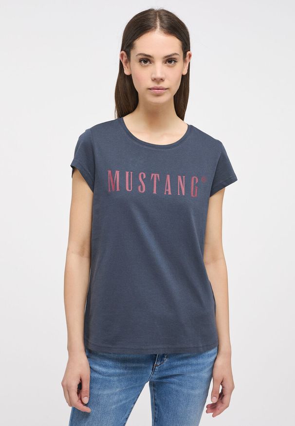 Mustang - MUSTANG Alina C Logo Tee Damski T-shirt Koszulka Blue Nights 1013222 4085