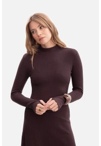 BeWear - Bawełniana sukienka dzianinowa z golfem rozkloszowana cbrąz. Okazja: na co dzień, do pracy. Typ kołnierza: golf. Kolor: brązowy. Materiał: dzianina, bawełna. Długość rękawa: długi rękaw. Styl: casual #3