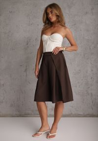 Renee - Brązowe Szeroki Szorty Eleganckie Bermudy High Waist z Zaszewkami w Talii Choniala. Okazja: na spotkanie biznesowe. Stan: podwyższony. Kolor: brązowy. Styl: elegancki #5
