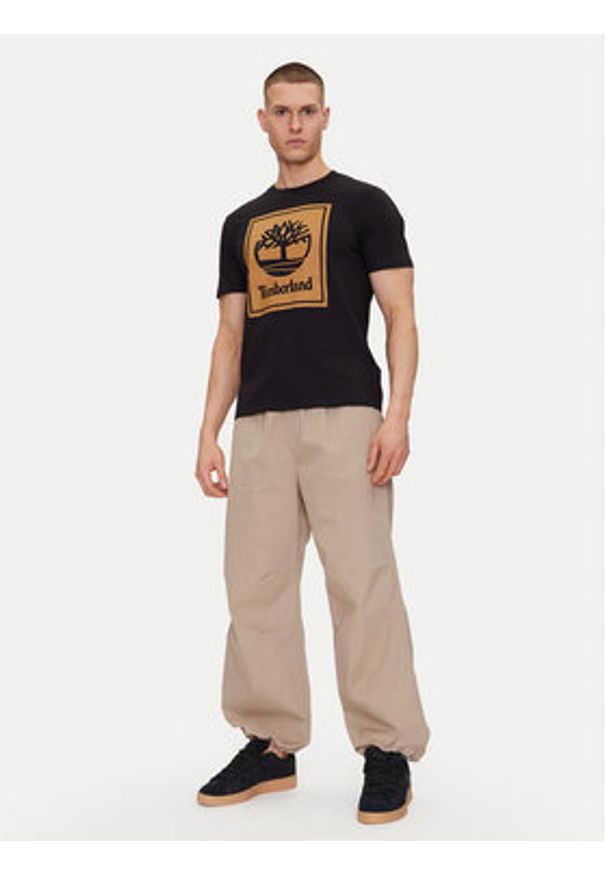 Timberland T-Shirt TB0A5WQQ Czarny Regular Fit. Kolor: czarny. Materiał: bawełna