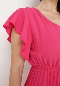 Born2be - Ciemnoróżowa Plisowana Sukienka Maxi Rozkloszowana z Luźnymi Rękawkami Serahpine. Okazja: na spacer, na imprezę, na co dzień. Kolor: różowy. Długość rękawa: krótki rękaw. Typ sukienki: proste. Styl: casual. Długość: maxi #6