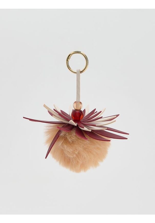 Reserved - Brelok z zawieszką - wielobarwny. Dodatki: z breloczkiem