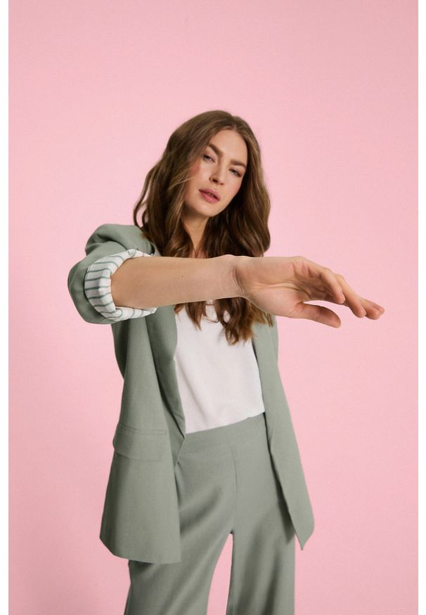 MOODO - Marynarka z dodatkiem lnu oliwkowa. Kolor: oliwkowy. Materiał: len