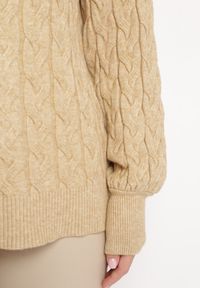 Born2be - Ciemnobeżowy Sweter z Golfem w Warkoczowy Splot ze Ściągaczami Maraiwai. Typ kołnierza: golf. Kolor: beżowy. Wzór: ze splotem. Sezon: jesień #5