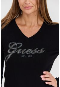 Guess - GUESS Czarny damski sweter Saige Logo Vn Ls Swtr, Rozmiar M. Typ kołnierza: dekolt w serek. Kolor: czarny. Materiał: materiał. Długość rękawa: długi rękaw. Długość: długie. Styl: elegancki #6