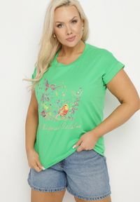 Born2be - Zielony T-shirt z Kolorowym Nadrukiem z Bawełny Mepitia. Okazja: na co dzień. Kolor: zielony. Materiał: bawełna. Wzór: kolorowy, nadruk. Styl: klasyczny, casual, elegancki #3