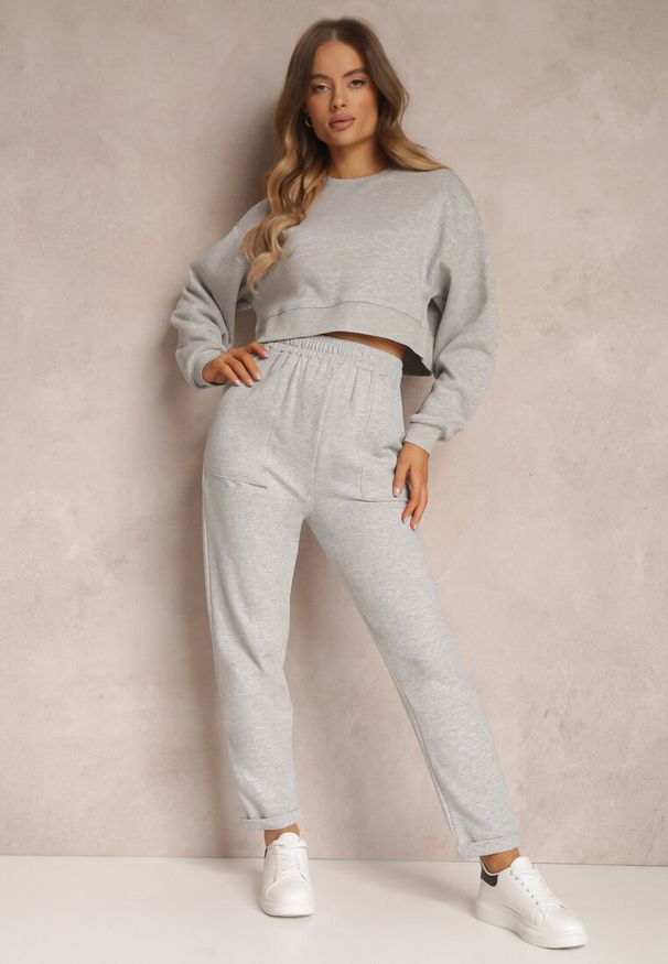 Renee - Jasnoszare Spodnie Aerethe. Okazja: na co dzień. Kolor: szary. Materiał: dresówka, dzianina. Długość: długie. Styl: casual