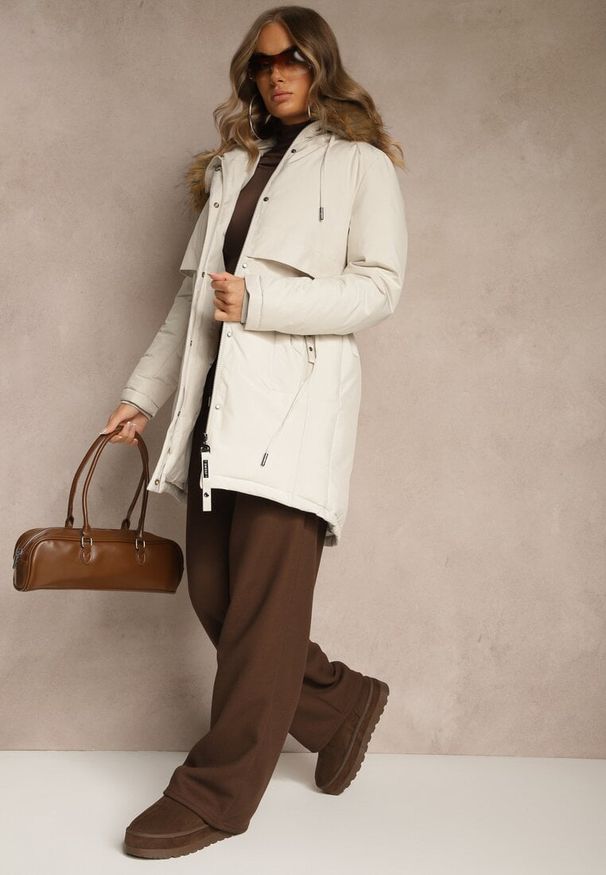Renee - Biała Klasyczna Kurtka Parka z Kapturem z Futrem Nalisava. Typ kołnierza: kaptur. Kolor: biały. Materiał: futro. Styl: klasyczny