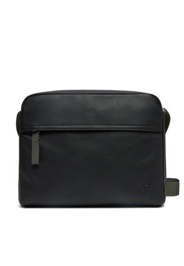 Calvin Klein Torba Ckj Cargo Flight Bag LV04G3079G Czarny. Kolor: czarny. Materiał: skóra
