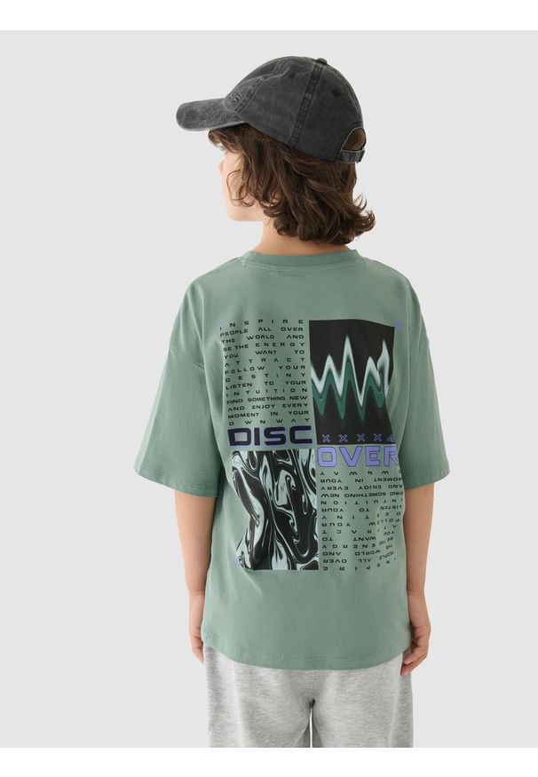 4f - 4F T-shirt z nadrukiem chłopięcy - turkusowy 134 (8-9 lat). Okazja: na co dzień. Kolor: turkusowy. Materiał: bawełna, jersey, dzianina. Długość rękawa: krótki rękaw. Długość: krótkie. Wzór: nadruk. Sezon: lato. Styl: sportowy, klasyczny, casual