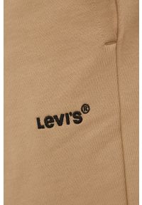 Levi's® - Levi's spodnie męskie kolor beżowy gładkie. Kolor: beżowy. Wzór: gładki
