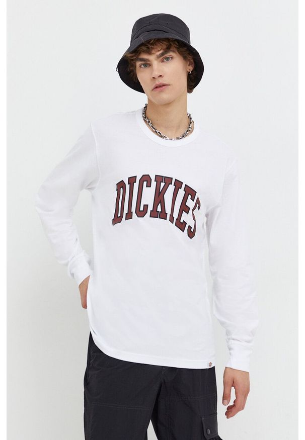 Dickies longsleeve bawełniany kolor biały z nadrukiem. Kolor: biały. Materiał: bawełna. Długość rękawa: długi rękaw. Długość: długie. Wzór: nadruk. Styl: klasyczny