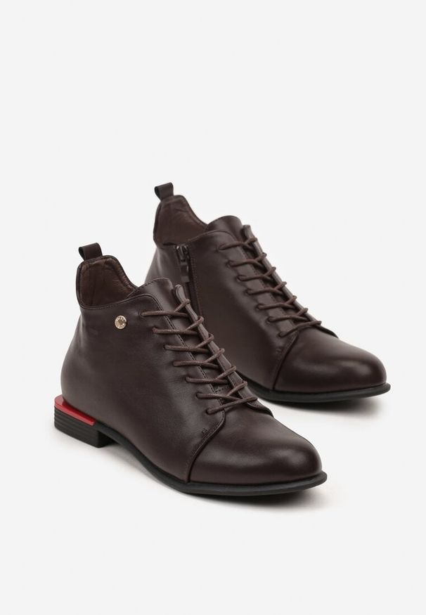 Born2be - Brązowe Botki Typu Trzewiki Vices Implie. Okazja: na co dzień. Kolor: brązowy. Materiał: skóra, jeans. Styl: klasyczny, casual, elegancki