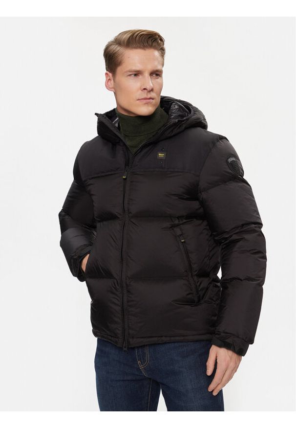 Blauer Kurtka puchowa 23WBLUC03010 Czarny Regular Fit. Kolor: czarny. Materiał: syntetyk