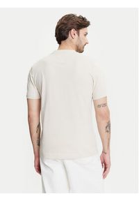 TOMMY HILFIGER - Tommy Hilfiger T-Shirt Brand Love MW0MW40324 Beżowy Regular Fit. Kolor: beżowy. Materiał: bawełna #5