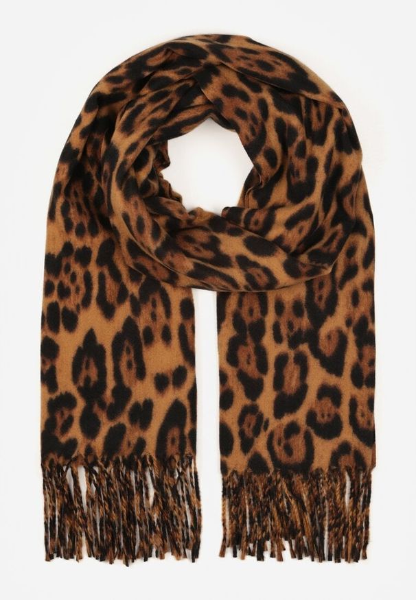 Born2be - Brązowy Wiskozowy Szalik w Panterkę z Frędzlami Vetivada. Okazja: na co dzień. Kolor: brązowy. Materiał: wiskoza. Wzór: motyw zwierzęcy. Styl: elegancki, casual