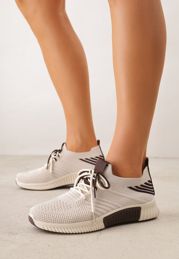 Born2be - Beżowe Sneakersy z Podwójnym Sznurowaniem Fontarin. Nosek buta: okrągły. Kolor: beżowy. Materiał: materiał. Obcas: na obcasie. Wysokość obcasa: niski