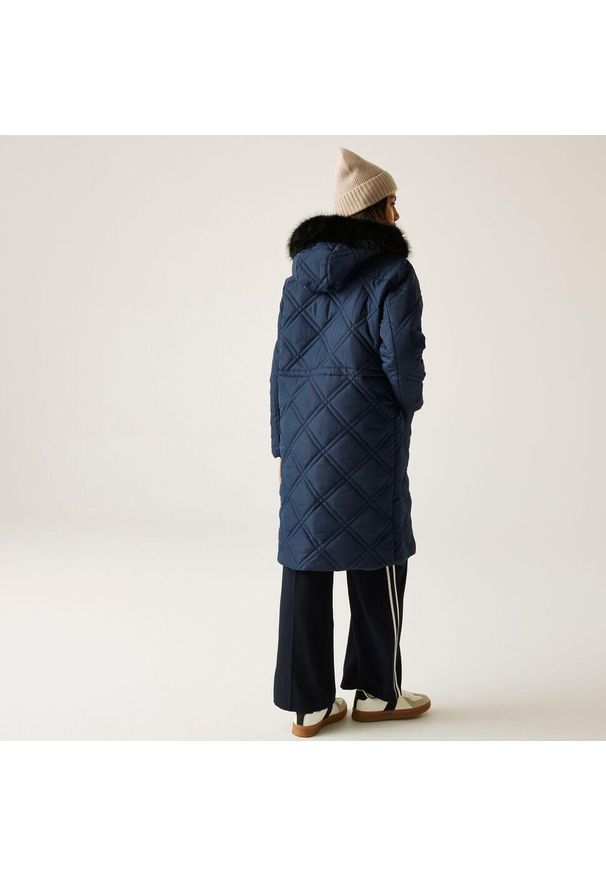 Regatta - Płaszcz damski zimowy ocieplany Freyla. Kolor: niebieski. Materiał: puch. Sezon: zima. Sport: turystyka piesza